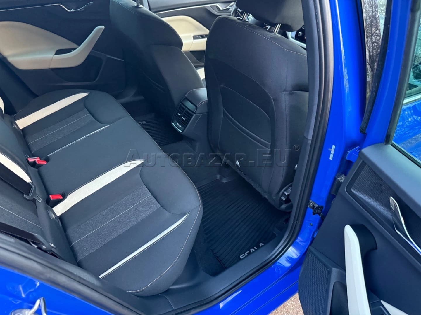 Skoda Scala 1.0 TSI Style - náhľad 17