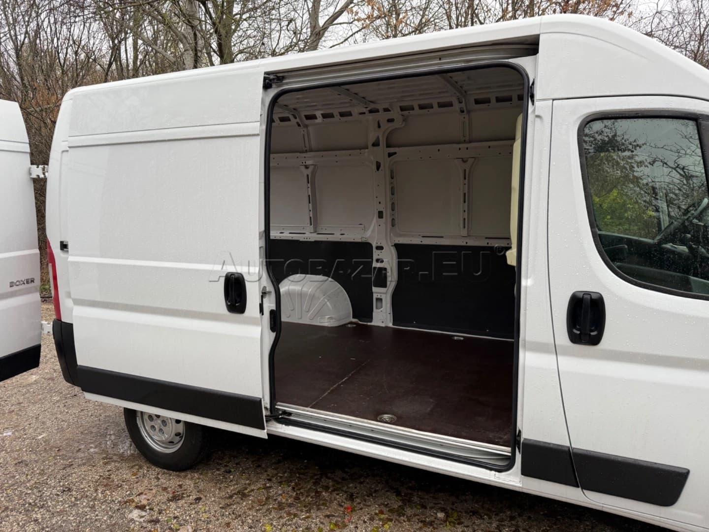 Peugeot Boxer 2.2 BlueHDi 335 L2 Pack - náhľad 14