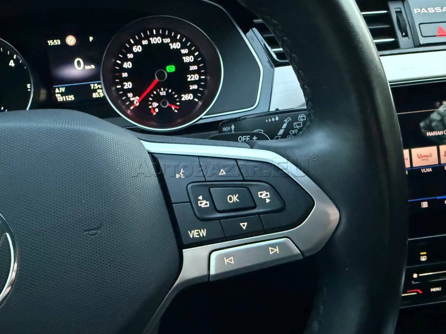 Volkswagen Passat Variant 2.0 TDI Elegance DSG - náhľad 20