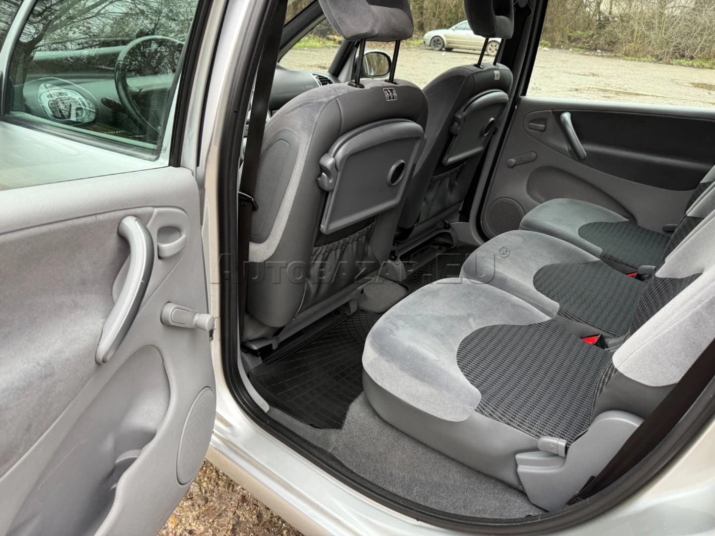 Citroen Xsara Picasso 1.6 16V Plus - náhľad 10