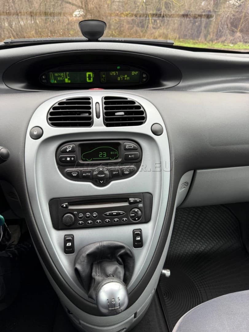 Citroen Xsara Picasso 1.6 16V Plus - náhľad 18