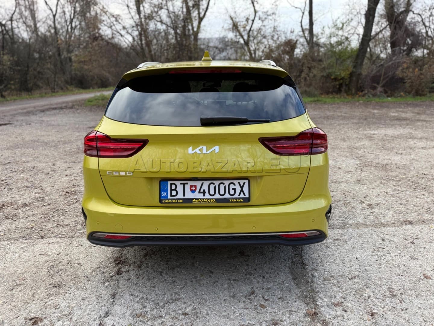 Kia Ceed SW 1.6 CRDi mHEV Gold+ A/T - náhľad 4