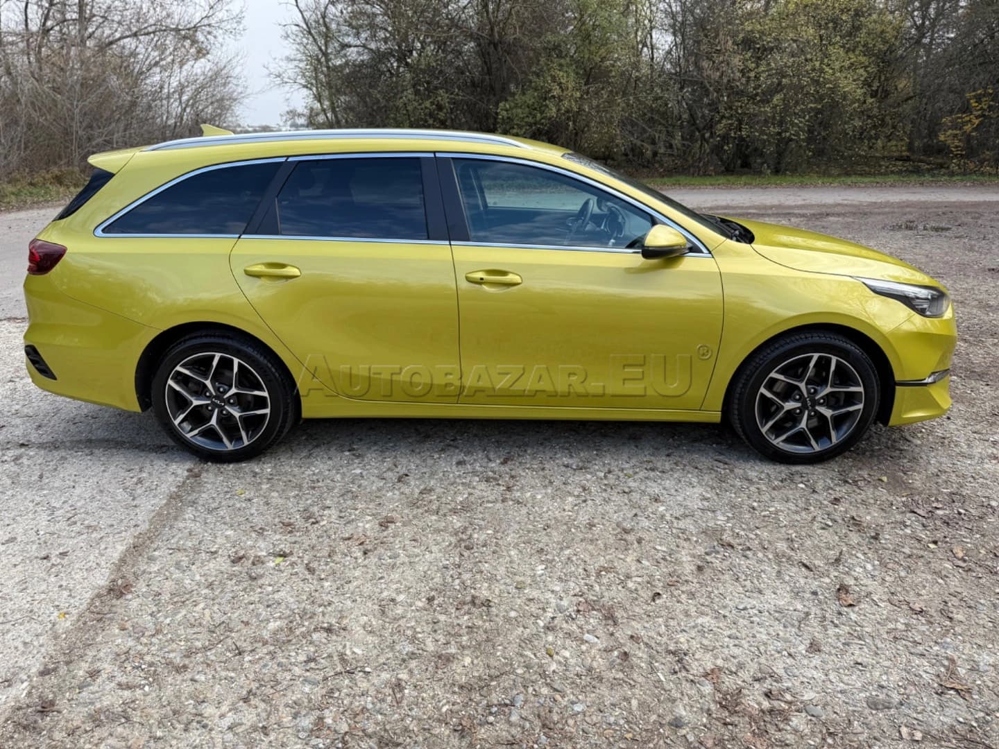 Kia Ceed SW 1.6 CRDi mHEV Gold+ A/T - náhľad 6