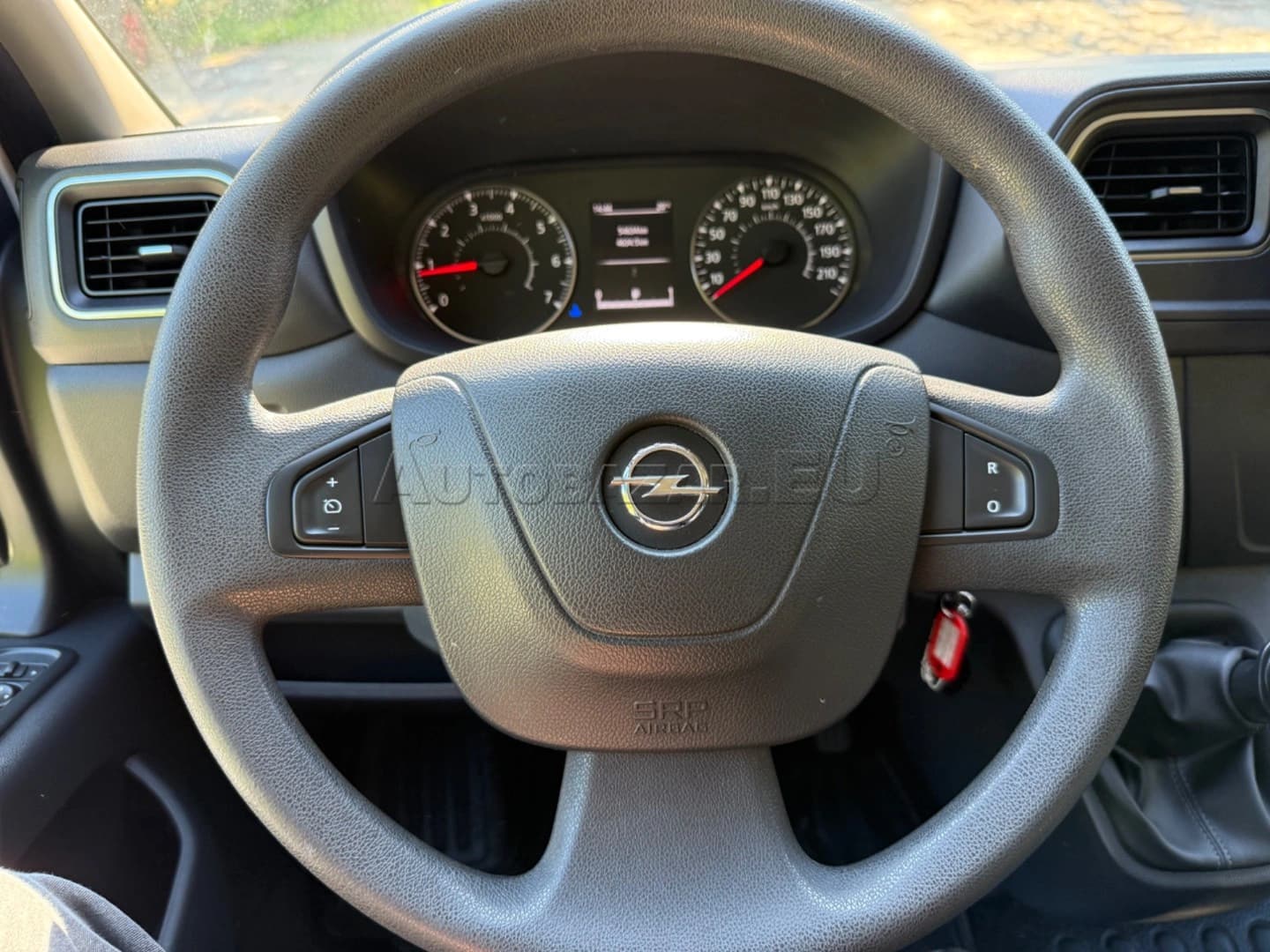 Opel Movano 2.3 CDTI 135K L2H2 3.5t - náhľad 15