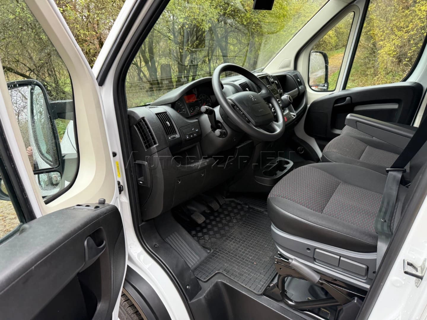 Peugeot Boxer 2.2 BlueHDi 165k 335 L4 - náhľad 10