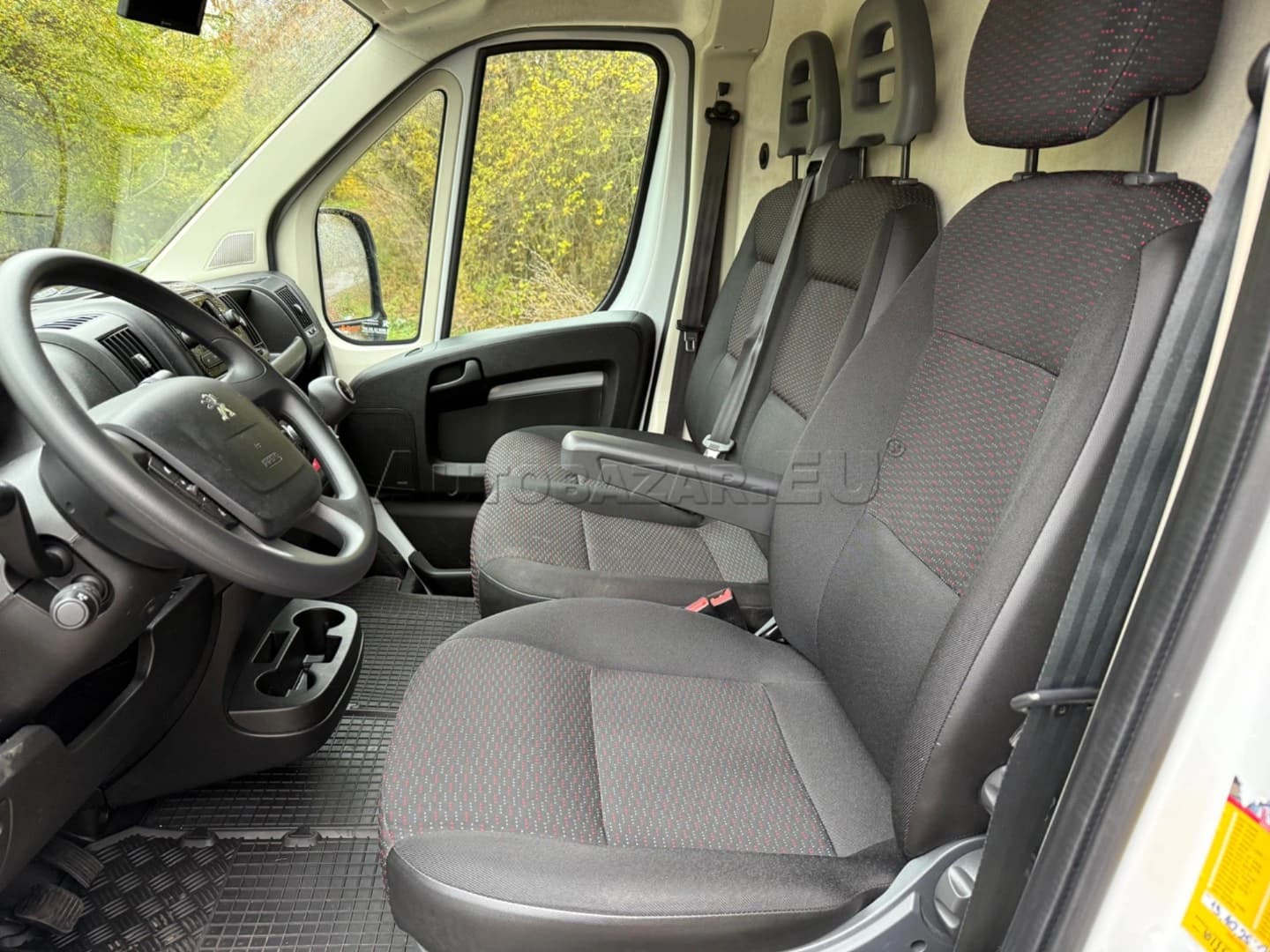 Peugeot Boxer 2.2 BlueHDi 165k 335 L4 - náhľad 13