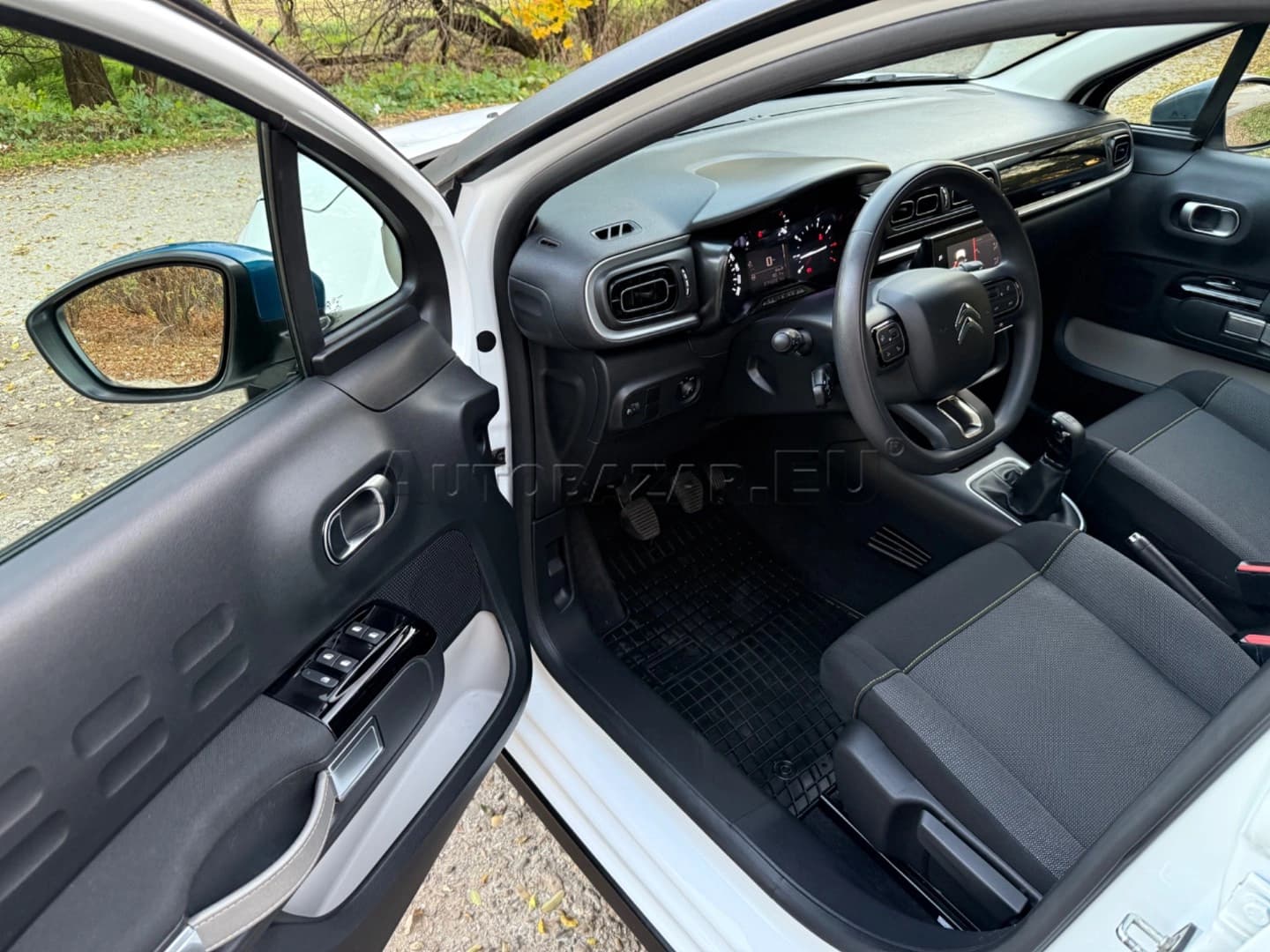 Citroen C3 PureTech 82 S&S Shine - náhľad 8