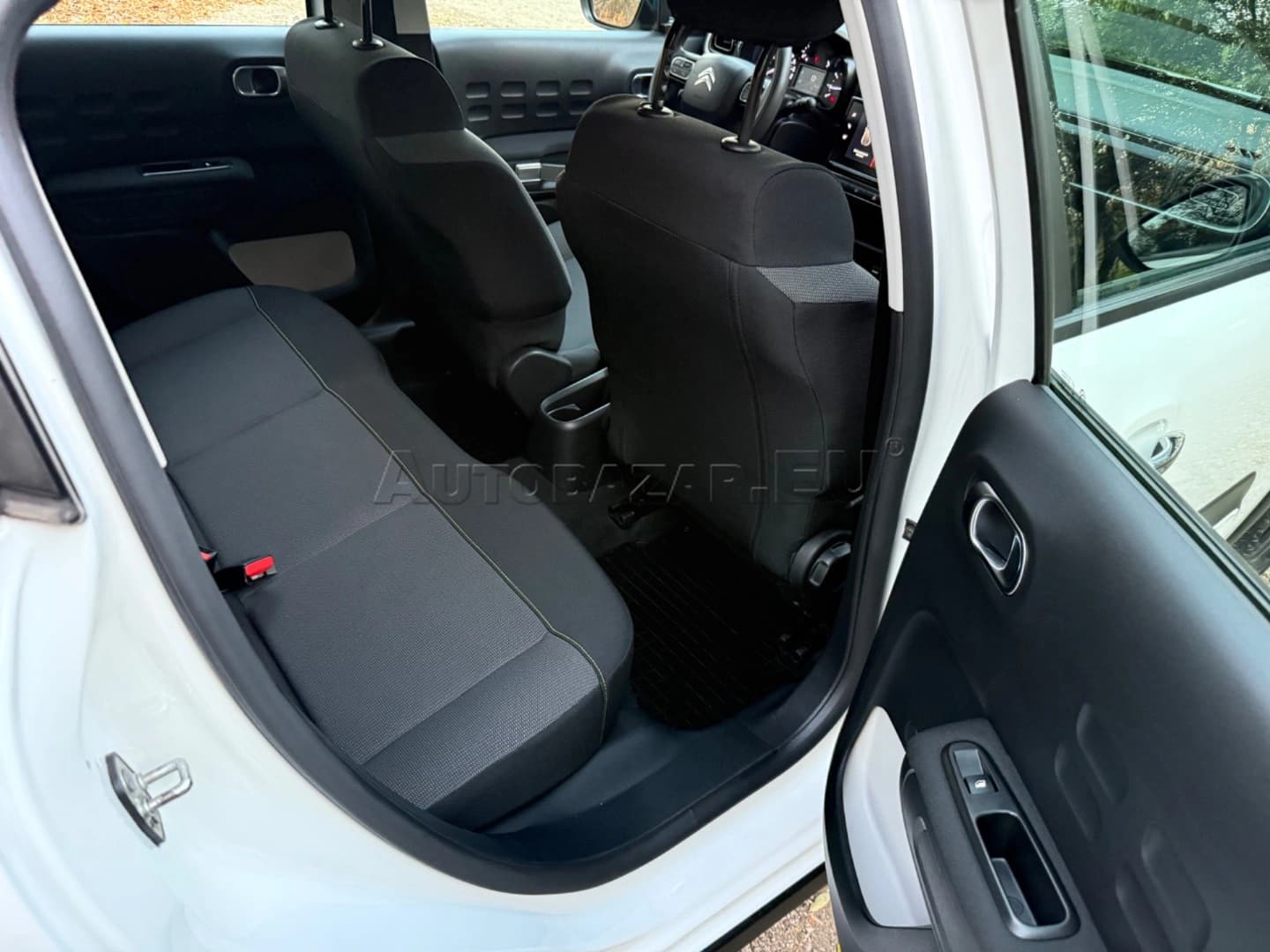 Citroen C3 PureTech 82 S&S Shine - náhľad 11