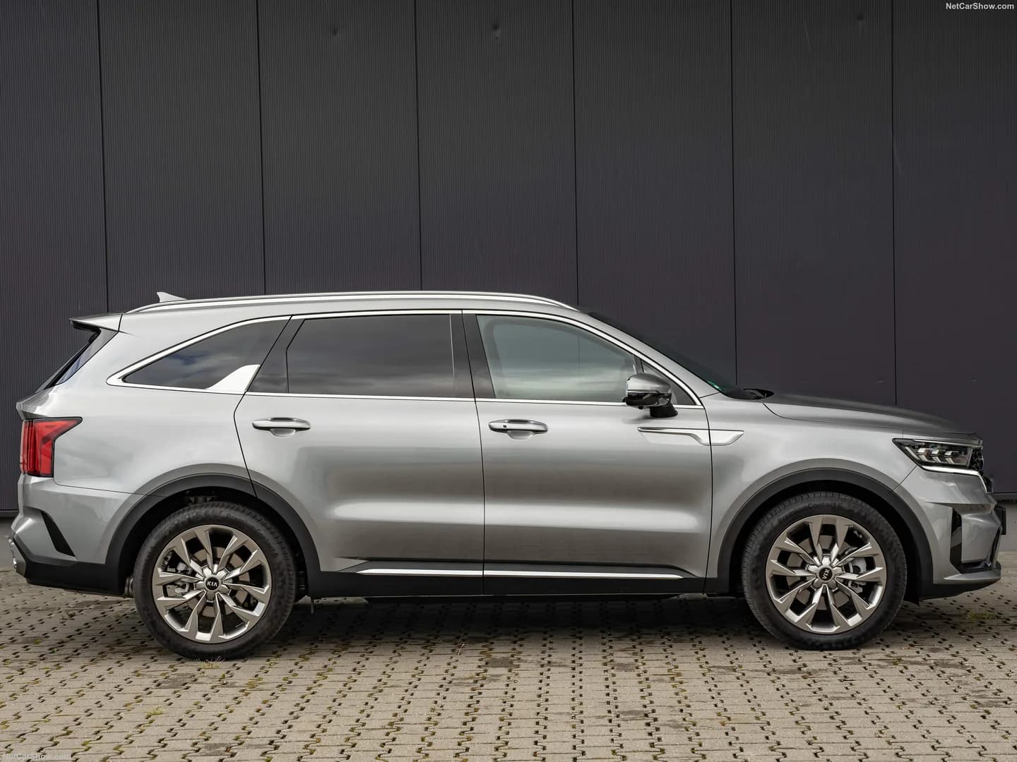 Kia Sorento 2.2 CRDi AWD 7-miestne - náhľad 2