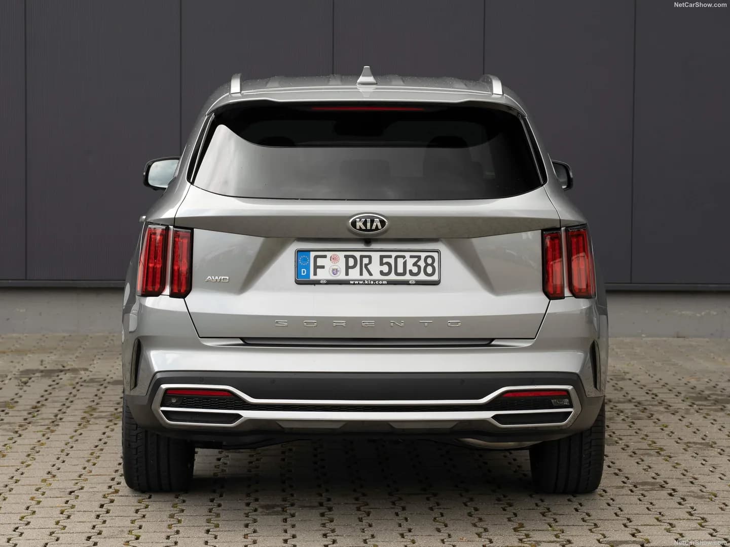 Kia Sorento 2.2 CRDi AWD 7-miestne - náhľad 4