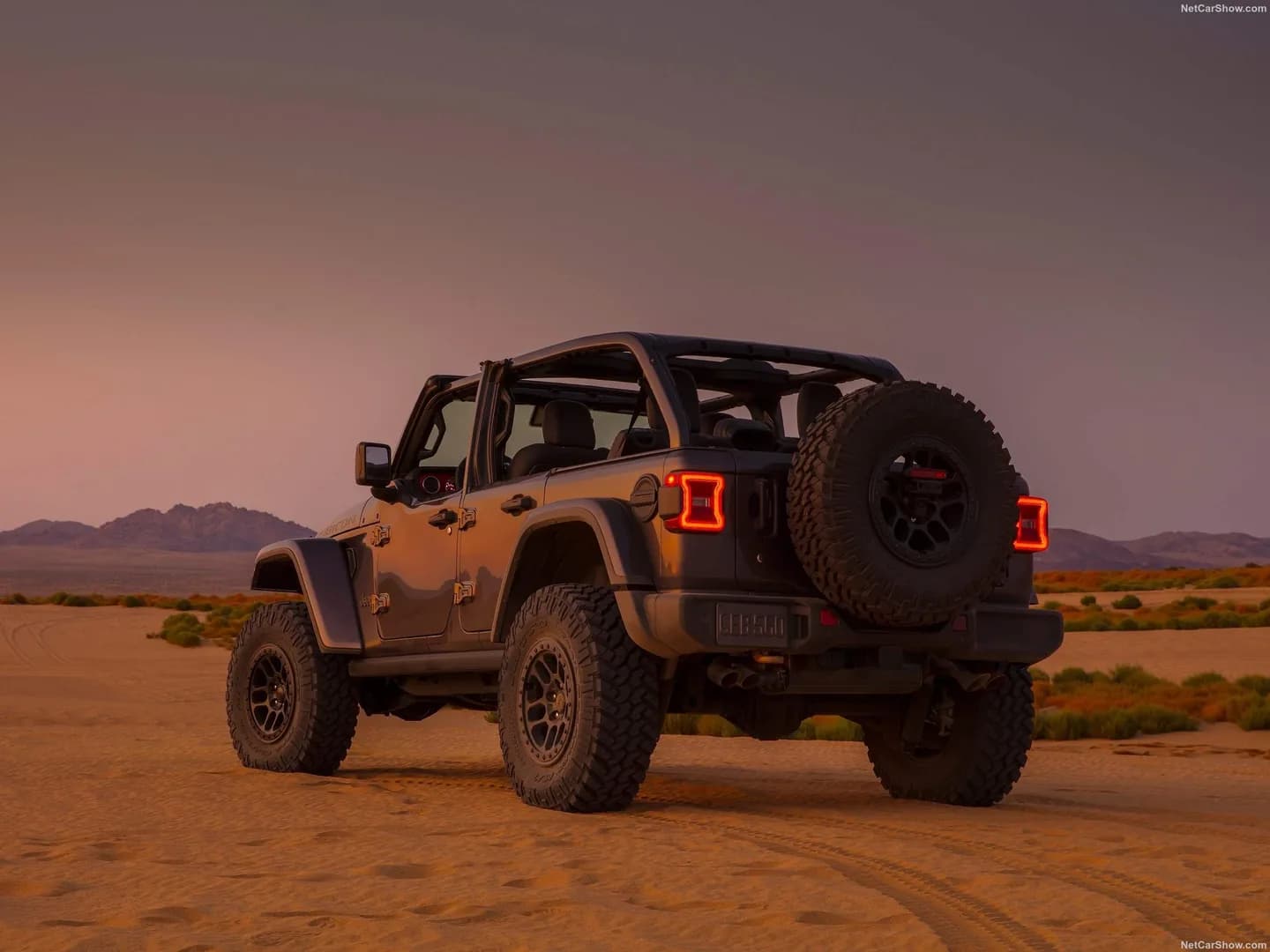 Jeep Wrangler Unlimited Rubicon 392 6.4 V8 - náhľad 2