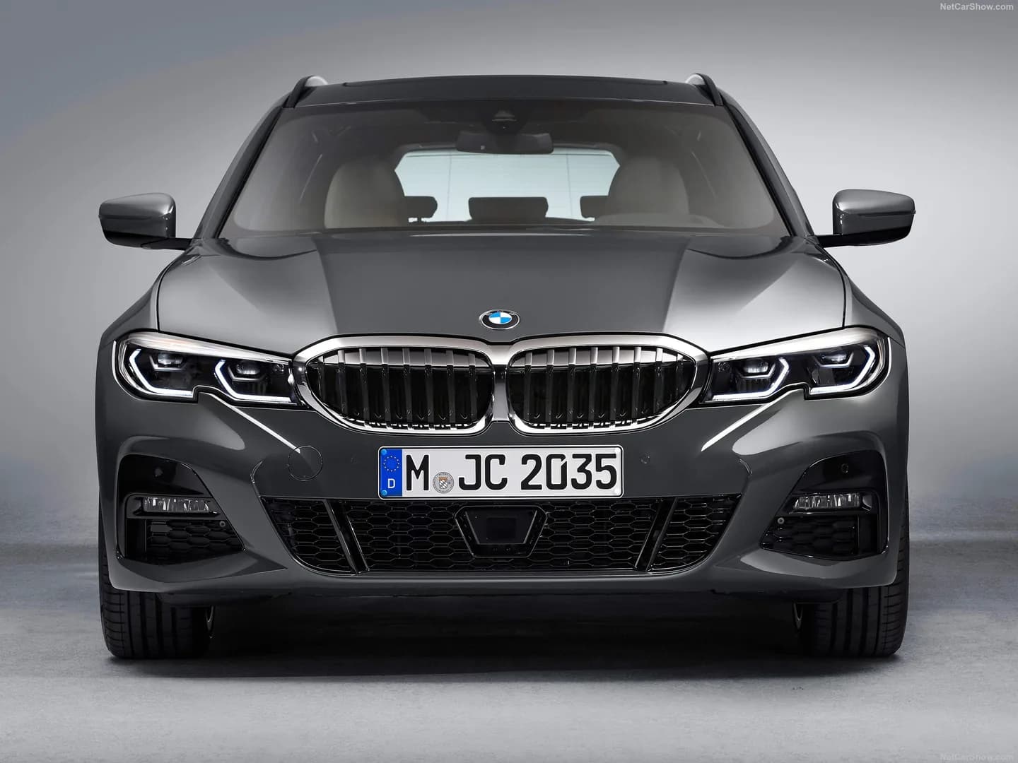 BMW 320d Touring xDrive M Sport - náhľad 4