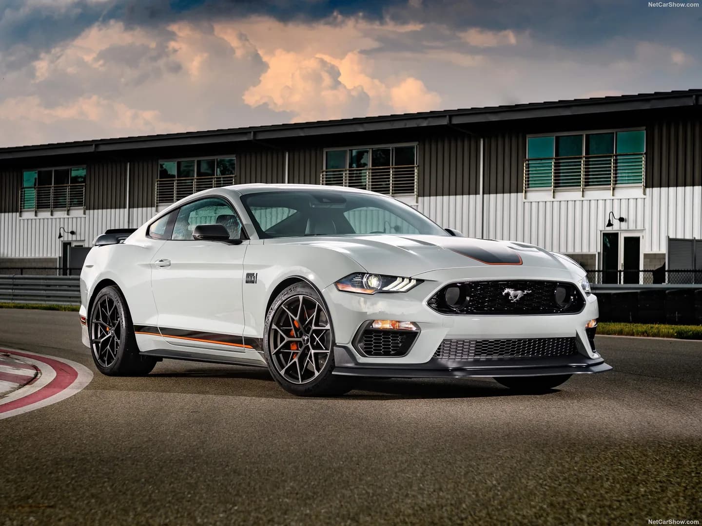 Ford Mustang Mach 1 5.0 V8